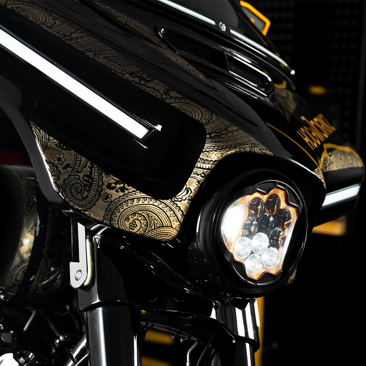Billet Fork Turn / DRL Signals — Street Glide '14-'23