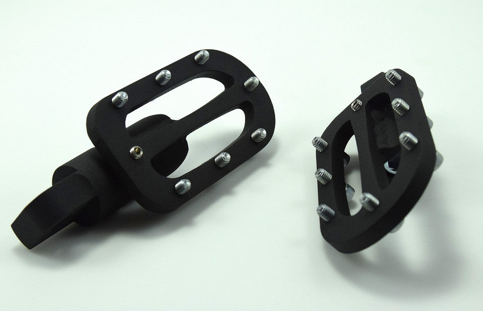 Bung King Gripper Footpegs FLH Clevis Mount