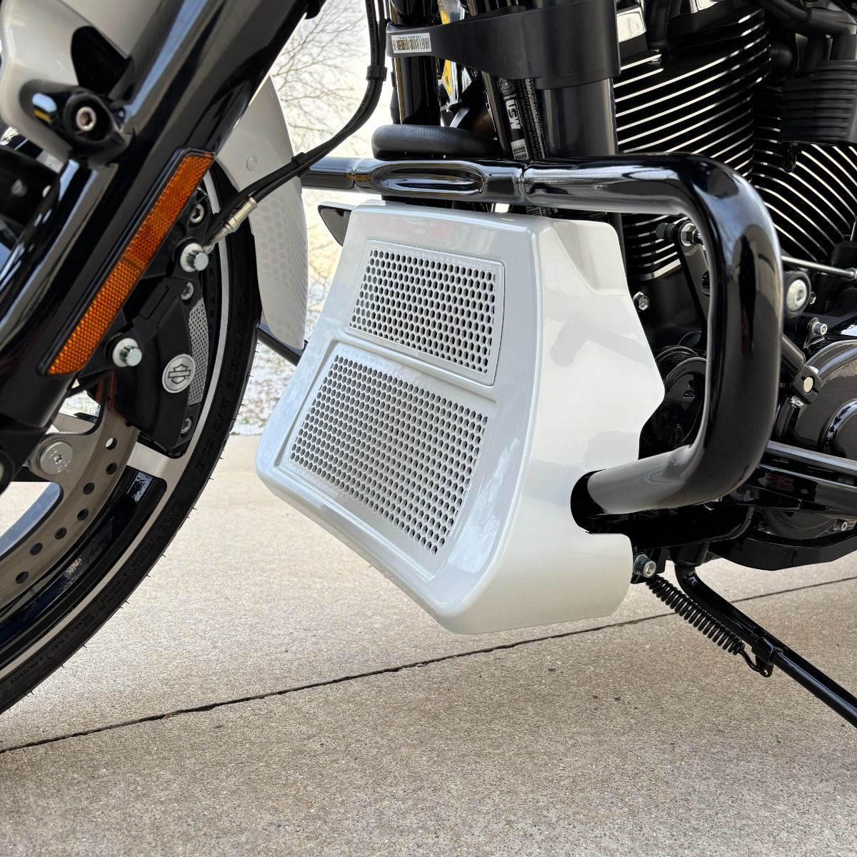 OE Color-Matched Oil Cooler Cover — Street Glide / Road Glide '23.5-'26