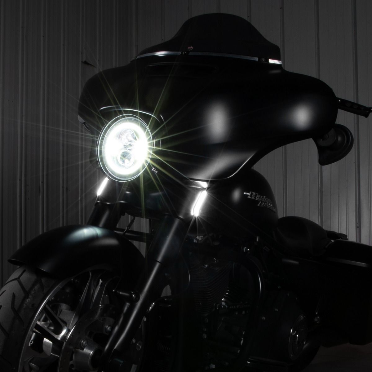 7" LED HALOMAKER® Headlight (Daymaker Replacement) — Touring & Softail